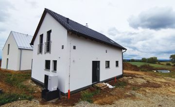 Nízkoenergetický rodinný dům v systému ALFADIFU, zakázková výroba spol. ALFAHAUS. 